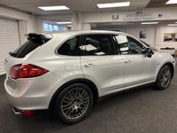 USED 2010 10 PORSCHE CAYENNE 3.0h V6 S SUV 5dr Petrol Hybrid TiptronicS 4WD Euro 5 (s/s) (380 ps) UK DELIVERY FLAT FEE &pound;175 (SUBJECT TO DEAL) *OVER 100 IMAGES ON OUR WEBSITE*BESPOKE FINANCE ARRANGED*PART EXCHANGE WELCOME*ALL VEHICLES HPI CLEAR
