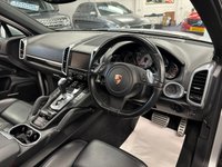 USED 2010 10 PORSCHE CAYENNE 3.0h V6 S SUV 5dr Petrol Hybrid TiptronicS 4WD Euro 5 (s/s) (380 ps) UK DELIVERY FLAT FEE &pound;175 (SUBJECT TO DEAL) *OVER 100 IMAGES ON OUR WEBSITE*BESPOKE FINANCE ARRANGED*PART EXCHANGE WELCOME*ALL VEHICLES HPI CLEAR