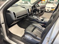 USED 2010 10 PORSCHE CAYENNE 3.0h V6 S SUV 5dr Petrol Hybrid TiptronicS 4WD Euro 5 (s/s) (380 ps) UK DELIVERY FLAT FEE &pound;175 (SUBJECT TO DEAL) *OVER 100 IMAGES ON OUR WEBSITE*BESPOKE FINANCE ARRANGED*PART EXCHANGE WELCOME*ALL VEHICLES HPI CLEAR