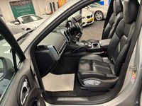 USED 2010 10 PORSCHE CAYENNE 3.0h V6 S SUV 5dr Petrol Hybrid TiptronicS 4WD Euro 5 (s/s) (380 ps) UK DELIVERY FLAT FEE &pound;175 (SUBJECT TO DEAL) *OVER 100 IMAGES ON OUR WEBSITE*BESPOKE FINANCE ARRANGED*PART EXCHANGE WELCOME*ALL VEHICLES HPI CLEAR