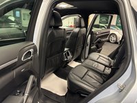 USED 2010 10 PORSCHE CAYENNE 3.0h V6 S SUV 5dr Petrol Hybrid TiptronicS 4WD Euro 5 (s/s) (380 ps) UK DELIVERY FLAT FEE &pound;175 (SUBJECT TO DEAL) *OVER 100 IMAGES ON OUR WEBSITE*BESPOKE FINANCE ARRANGED*PART EXCHANGE WELCOME*ALL VEHICLES HPI CLEAR