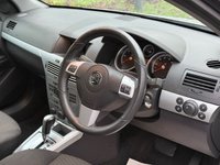 USED 2008 L VAUXHALL ASTRA 1.9 CDTi 8v SRi Hatchback 5dr Diesel Automatic (189 g/km, 118 bhp) 