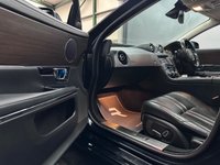 USED 2014 W JAGUAR XJ 3.0d V6 Luxury Saloon 4dr Diesel Auto Euro 5 (s/s) (275 ps) 