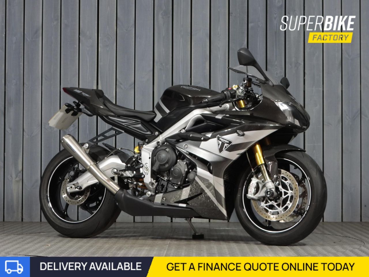 2020 TRIUMPH DAYTONA MOTO2 765 - 4054 miles | Superbike Factory