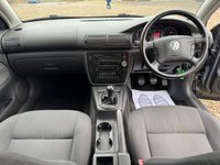 USED 2005 05 VOLKSWAGEN PASSAT 1.9 TDI PD Trendline Saloon 4dr Diesel Manual (154 g/km, 130 bhp) FULL SERVICE HISTORY & 2 KEYS