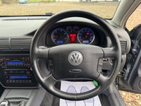 USED 2005 05 VOLKSWAGEN PASSAT 1.9 TDI PD Trendline Saloon 4dr Diesel Manual (154 g/km, 130 bhp) FULL SERVICE HISTORY & 2 KEYS