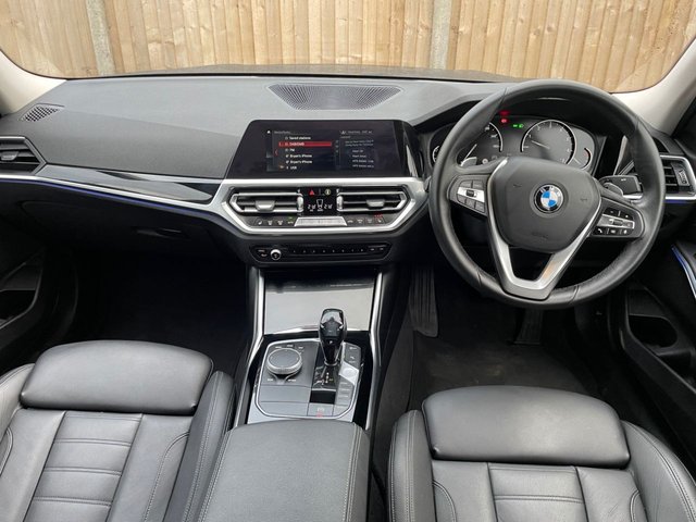 2019 BMW 3 SERIES - Photo 9