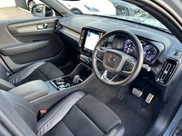 USED 2021 70 VOLVO XC40 2.0 B5 MHEV R-Design Pro SUV 5dr Petrol Hybrid Auto AWD Euro 6 (s/s) (250 ps) ** RAC BUYSURE INSPECTED **