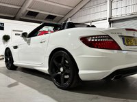 USED 2015 15 MERCEDES-BENZ SLK 1.8 SLK200 AMG Sport Convertible 2dr Petrol G-Tronic+ Euro 5 (s/s) (184 ps) 