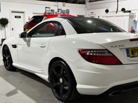 USED 2015 15 MERCEDES-BENZ SLK 1.8 SLK200 AMG Sport Convertible 2dr Petrol G-Tronic+ Euro 5 (s/s) (184 ps) 