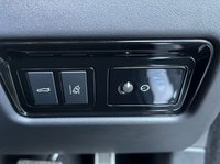 USED 2019 19 JAGUAR XF 2.0i Portfolio GPF Sportbrake 5dr Petrol Auto Euro 6 (s/s) (250 ps) 