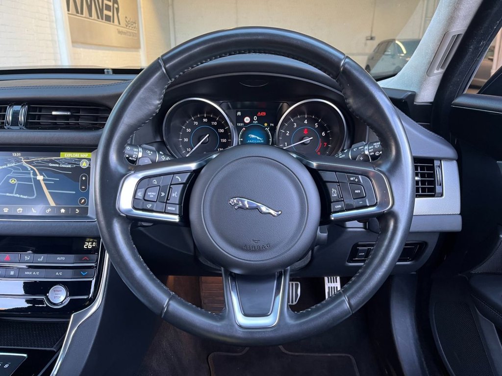 USED 2019 19 JAGUAR XF 2.0i Portfolio GPF Sportbrake 5dr Petrol Auto Euro 6 (s/s) (250 ps) 