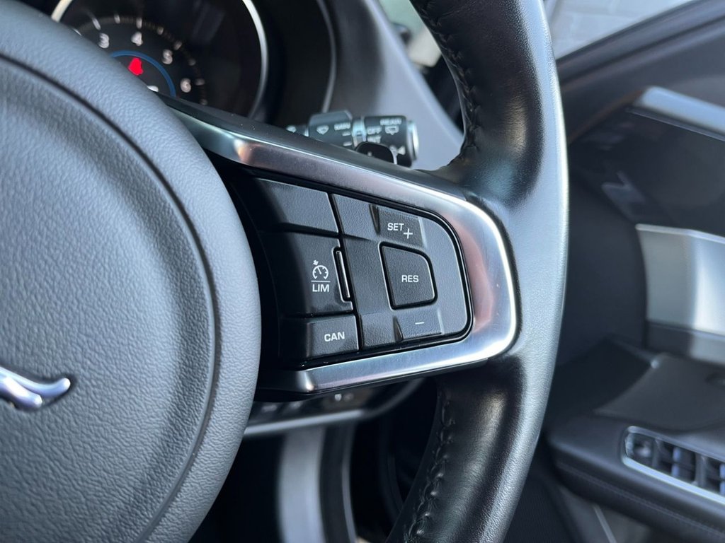 USED 2019 19 JAGUAR XF 2.0i Portfolio GPF Sportbrake 5dr Petrol Auto Euro 6 (s/s) (250 ps) 