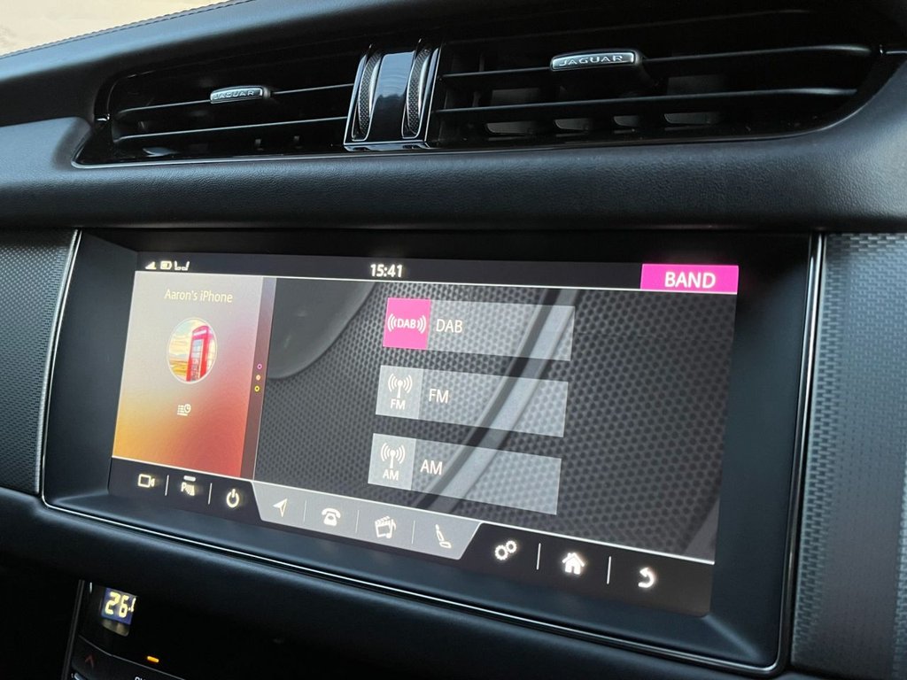 USED 2019 19 JAGUAR XF 2.0i Portfolio GPF Sportbrake 5dr Petrol Auto Euro 6 (s/s) (250 ps) 