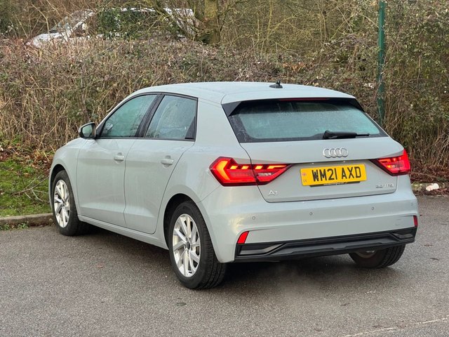 2021 AUDI A1 - Photo 3