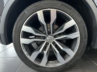 USED 2017 67 VOLKSWAGEN TIGUAN 2.0 TDI R-Line SUV 5dr Diesel DSG 4Motion Euro 6 (s/s) (150 ps) Deep Black - Pan Roof - PDC