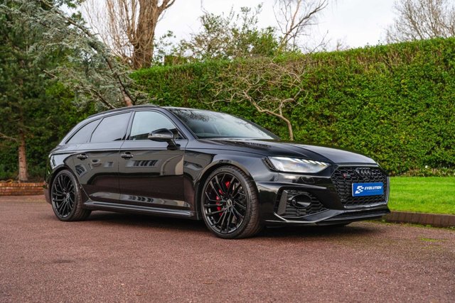View our AUDI RS4 AVANT