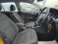 USED 2019 68 VOLKSWAGEN GOLF 1.5 TSI EVO SE Nav Hatchback 5dr Petrol Manual Euro 6 (s/s) (130 ps) A LOVELY ADDITION TO OUR FORECOURT FINISHED IN SUPER STRIKING METALLIC YELLOW PAINT+ONLY 1 FORMER KEEPER+PARK ASSIST+AIR CONDITIONING+ALLOY WHEELS+1 FULL YEARS MOT PRIOR TO COLLECTION+CALL NOW TO ARRANGE A VIEWING+DONT MISS OUT!!!!!!!!!!!!!!!!!!!!!!