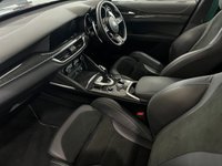 USED 2022 71 ALFA ROMEO STELVIO 2.9 V6 Bi-Turbo Quadrifoglio SUV 5dr Petrol GPF Auto Q4 AWD Euro 6 (s/s) (510 ps) Carbon Flat Bottom Wheel