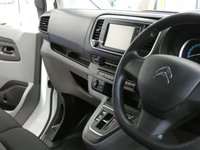 USED 2022 22 CITROEN E-DISPATCH e 1000 75kWh Enterprise Pro M Panel Van 6dr Electric Auto MWB (7.4kW Charger) (136 ps) 3 SEATS AC BLUETOOTH CRUISE CLOTH VINYL INTERIOR ROOF RACK PLYLINED BULKHEAD 2 OWNERS FROM NEW WARRANTY
