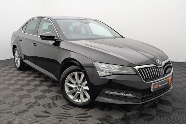 2020 69 SKODA SUPERB 2.0 TDI SE Technology Hatchback 5dr Diesel DSG Euro 6 (s/s) (150 ps) Sat Nav Apple Car Play