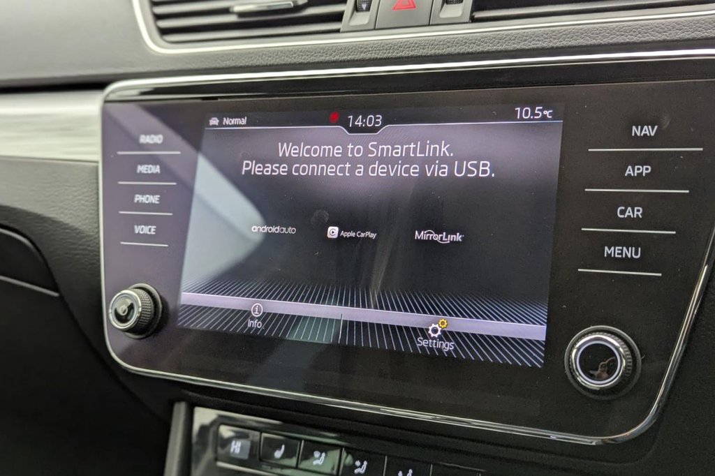 USED 2020 69 SKODA SUPERB 2.0 TDI SE Technology Hatchback 5dr Diesel DSG Euro 6 (s/s) (150 ps) Sat Nav Apple Car Play
