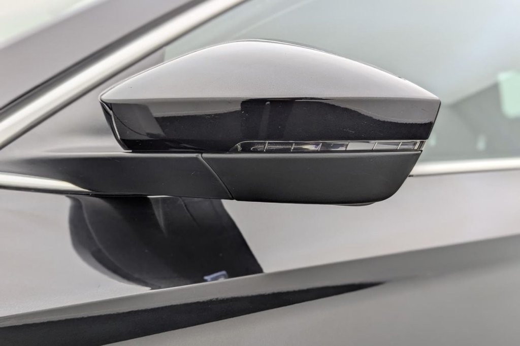 USED 2020 69 SKODA SUPERB 2.0 TDI SE Technology Hatchback 5dr Diesel DSG Euro 6 (s/s) (150 ps) Sat Nav Apple Car Play