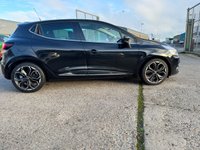 USED 2018 18 RENAULT CLIO 1.5 dCi Signature Nav Hatchback 5dr Diesel Manual Euro 6 (s/s) (90 ps) 