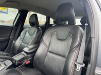 USED 2014 64 VOLVO V40 CROSS COUNTRY 2.0 D4 Lux Nav Hatchback 5dr Diesel Manual Euro 6 (s/s) (190 ps) 
