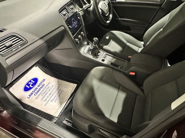 View our VOLKSWAGEN GOLF