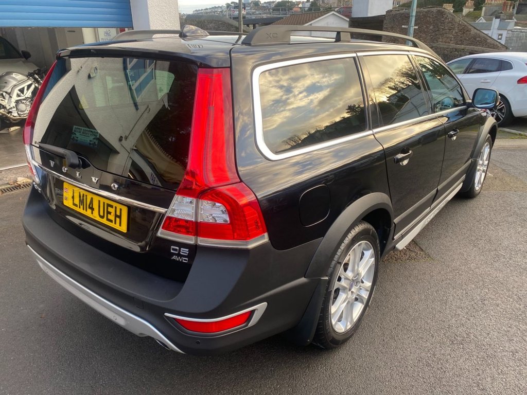 USED 2014 14 VOLVO XC70 2.4 D5 SE Lux Estate 5dr Diesel Geartronic AWD Euro 5 (215 ps) WINTER AND FAMILY PACK