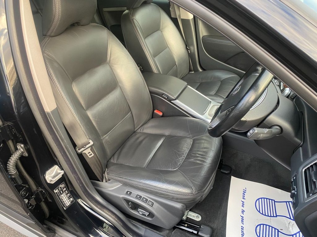 USED 2014 14 VOLVO XC70 2.4 D5 SE Lux Estate 5dr Diesel Geartronic AWD Euro 5 (215 ps) WINTER AND FAMILY PACK