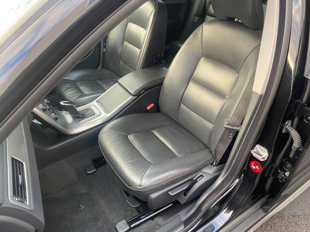 USED 2014 14 VOLVO XC70 2.4 D5 SE Lux Estate 5dr Diesel Geartronic AWD Euro 5 (215 ps) WINTER AND FAMILY PACK
