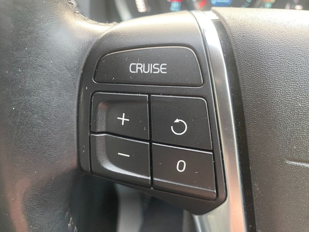 USED 2014 14 VOLVO XC70 2.4 D5 SE Lux Estate 5dr Diesel Geartronic AWD Euro 5 (215 ps) WINTER AND FAMILY PACK