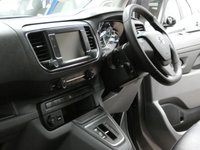 USED 2021 71 TOYOTA PROACE 75kWh Icon Medium Panel Van 6dr Electric Auto MWB (7kW OBC) (136 bhp) 3 SEATS AIR CON BLUETOOTH PARKING SENSORS 1 OWNER TOYOTA WARRANTY TILL SEPT 2031