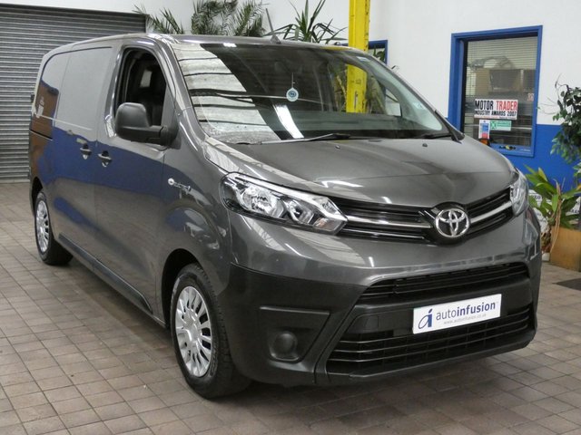 2021 71 Toyota Proace 75kWh Icon Medium Panel Van 6dr Electric Auto MWB (7kW OBC) (136 bhp)