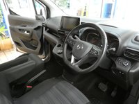 USED 2021 71 VAUXHALL COMBO LIFE 1.2 Turbo SE XL MPV 5dr Petrol Auto Euro 6 (s/s) (7 Seat) (130 ps) 7 SEATS REAR VIEW CAMERA CRUISE CONTROL PARKING SENSORS 1 OWNER GENUINE LOW MILEAGE EXCELLENT SERVICE HISTORY