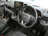 USED 2021 71 VAUXHALL COMBO LIFE 1.2 Turbo SE XL MPV 5dr Petrol Auto Euro 6 (s/s) (7 Seat) (130 ps) 7 SEATS REAR VIEW CAMERA CRUISE CONTROL PARKING SENSORS 1 OWNER GENUINE LOW MILEAGE EXCELLENT SERVICE HISTORY