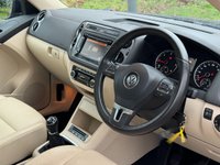 USED 2012 62 VOLKSWAGEN TIGUAN 2.0 TDI BlueMotion Tech SE SUV 5dr Diesel Manual 4WD Euro 5 (s/s) (140 ps) 