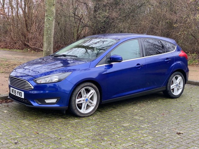 2015 FORD FOCUS 1.0T EcoBoost Zetec Hatchback 5dr Petrol Manual Euro 6 (s/s) (125 ps) - Photo 2