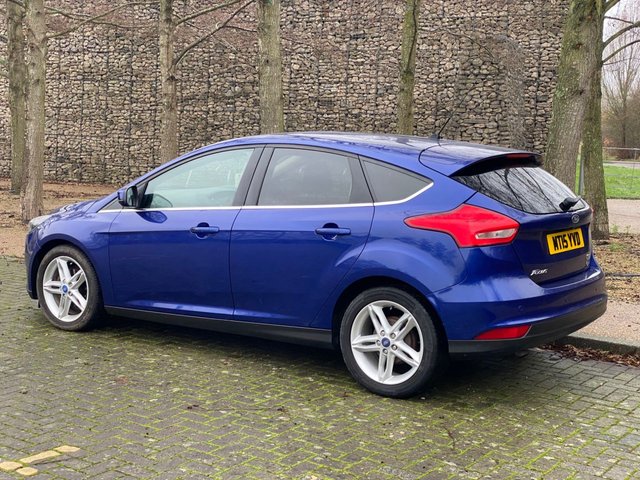 2015 FORD FOCUS 1.0T EcoBoost Zetec Hatchback 5dr Petrol Manual Euro 6 (s/s) (125 ps) - Photo 6