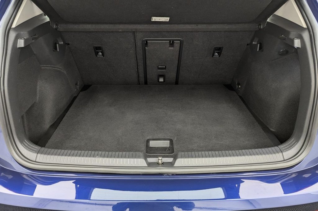 USED 2021 21 VOLKSWAGEN GOLF 1.5 TSI Life Hatchback 5dr Petrol Manual Euro 6 (s/s) (150 ps) Sat Nav Apple Car Play