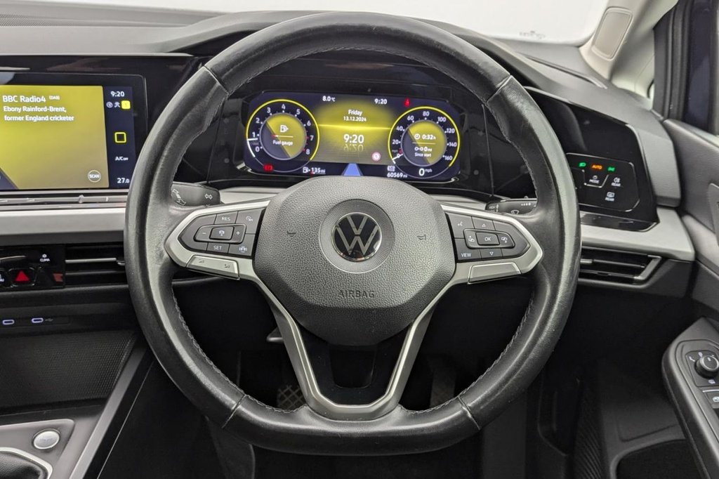 USED 2021 21 VOLKSWAGEN GOLF 1.5 TSI Life Hatchback 5dr Petrol Manual Euro 6 (s/s) (150 ps) Sat Nav Apple Car Play