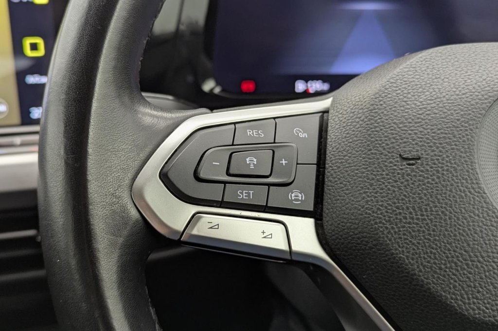 USED 2021 21 VOLKSWAGEN GOLF 1.5 TSI Life Hatchback 5dr Petrol Manual Euro 6 (s/s) (150 ps) Sat Nav Apple Car Play