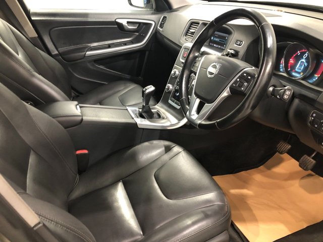 2015 Volvo V60 2L SE Lux 5dr - Photo 11