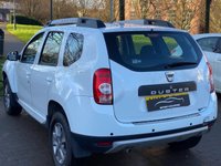 USED 2015 65 DACIA DUSTER 1.5 dCi Laureate SUV 5dr Diesel Manual 4WD Euro 5 (110 ps) 4x4