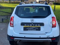 USED 2015 65 DACIA DUSTER 1.5 dCi Laureate SUV 5dr Diesel Manual 4WD Euro 5 (110 ps) 4x4