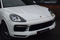 USED 2018 18 PORSCHE CAYENNE 3.0T V6 SUV 5dr Petrol TiptronicS 4WD Euro 6 (s/s) (340 ps) PAN ROOF / 1 OWNER / AIR SUSP