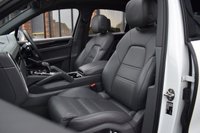 USED 2018 18 PORSCHE CAYENNE 3.0T V6 SUV 5dr Petrol TiptronicS 4WD Euro 6 (s/s) (340 ps) PAN ROOF / 1 OWNER / AIR SUSP