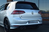 USED 2017 17 VOLKSWAGEN GOLF 2.0 TSI BlueMotion Tech R Hatchback 3dr Petrol DSG 4Motion Euro 6 (s/s) (310 ps) DYNAUDIO / LEATHER / PRO NAV